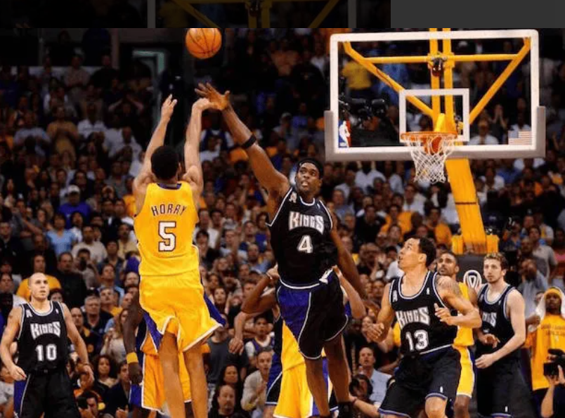 开云APP-不可思议的绝杀球，篮球比赛燃爆全场的简单介绍