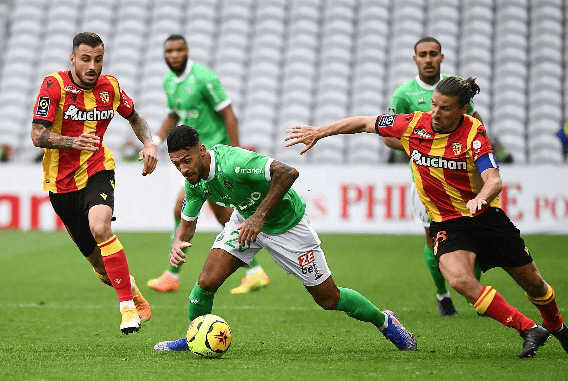 开云体育app-马赛前锋连续进球，球队士气高涨的简单介绍