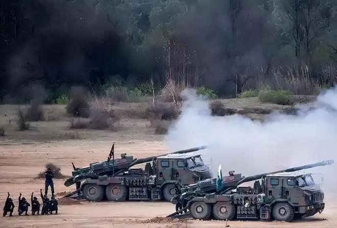 开云体育中国-包含南亚重炮展现爆发力，燃烧全场霸气十足的词条