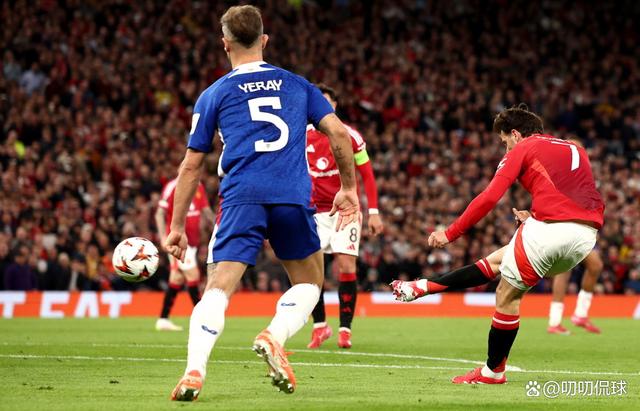 开云官网-巴黎圣日耳曼击败热刺，稳居榜首！