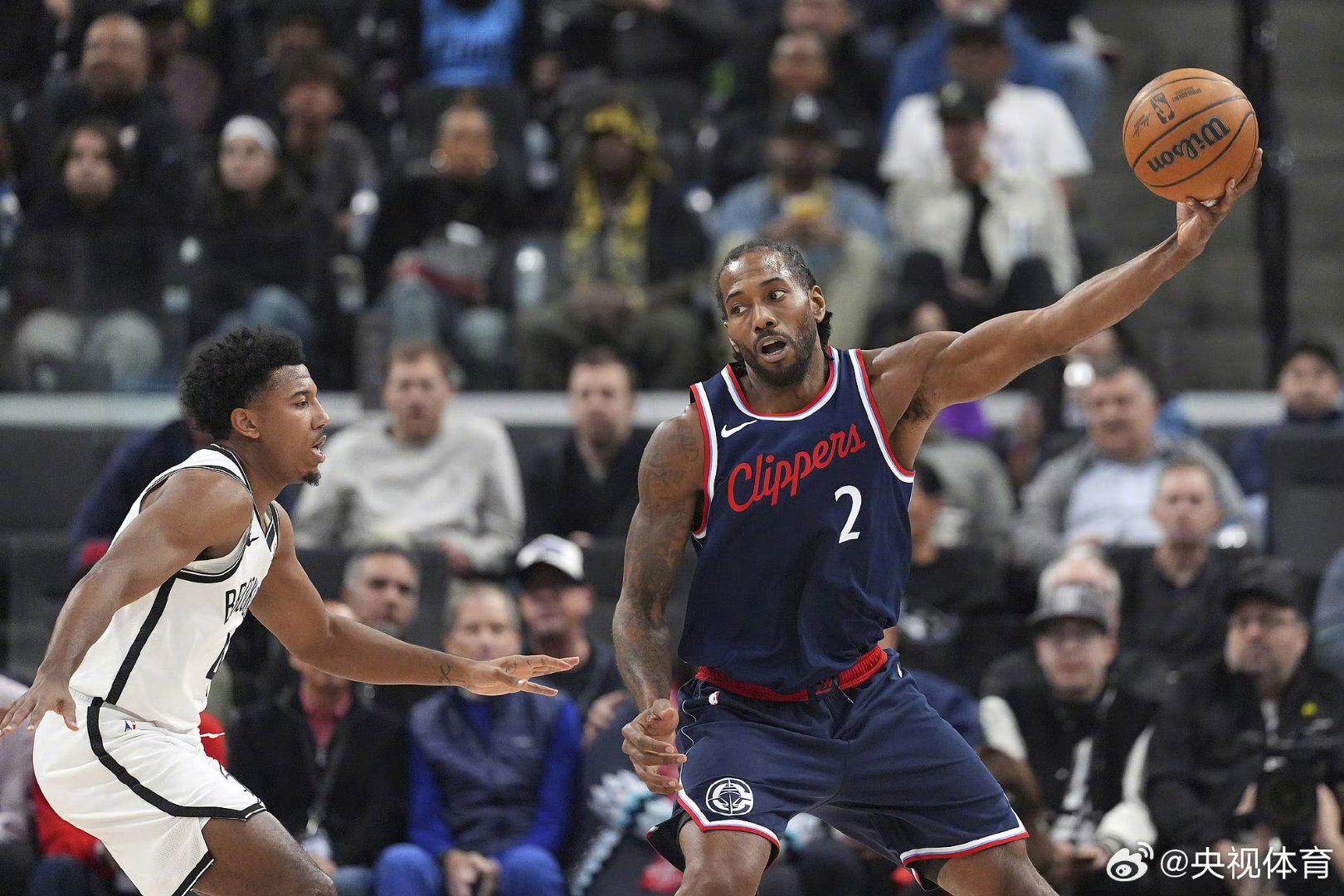 开云官网-快船队主场大胜凯尔特人队，正面迎战季后赛