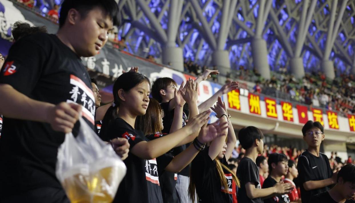 开云平台-胜负悬念！强队对决引发球迷狂欢