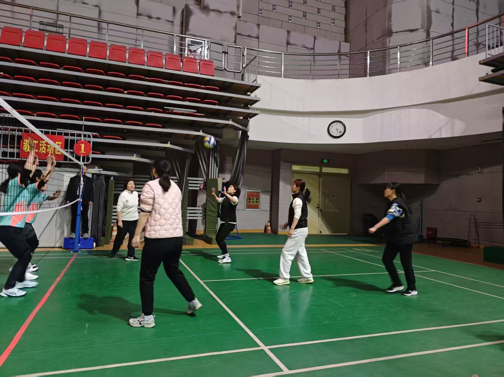 开云体育官方网站-排球比赛再添佳绩，队员表现亮眼