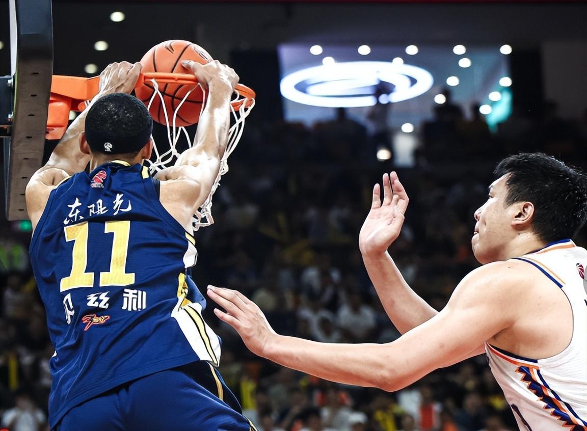 开云官网-广东队遭遇重大伤病，照片曝光