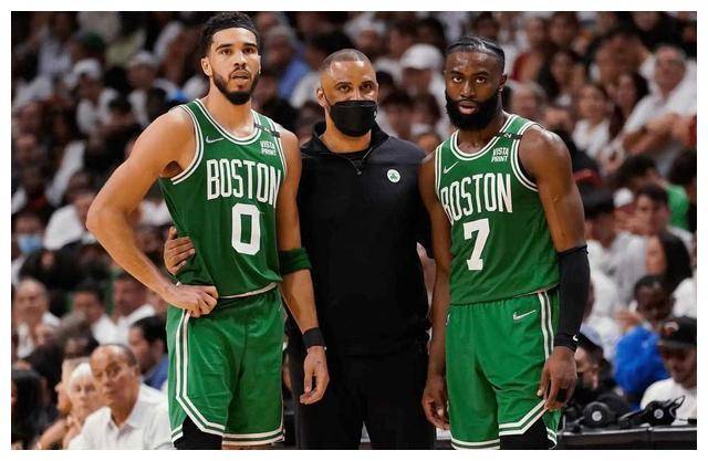 开云体育下载-弗雷堡赢得惊险胜利，实现连胜