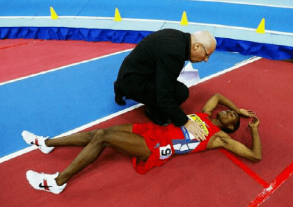 开云平台-诺里奇客场不敌伯明翰，遭遇挑战