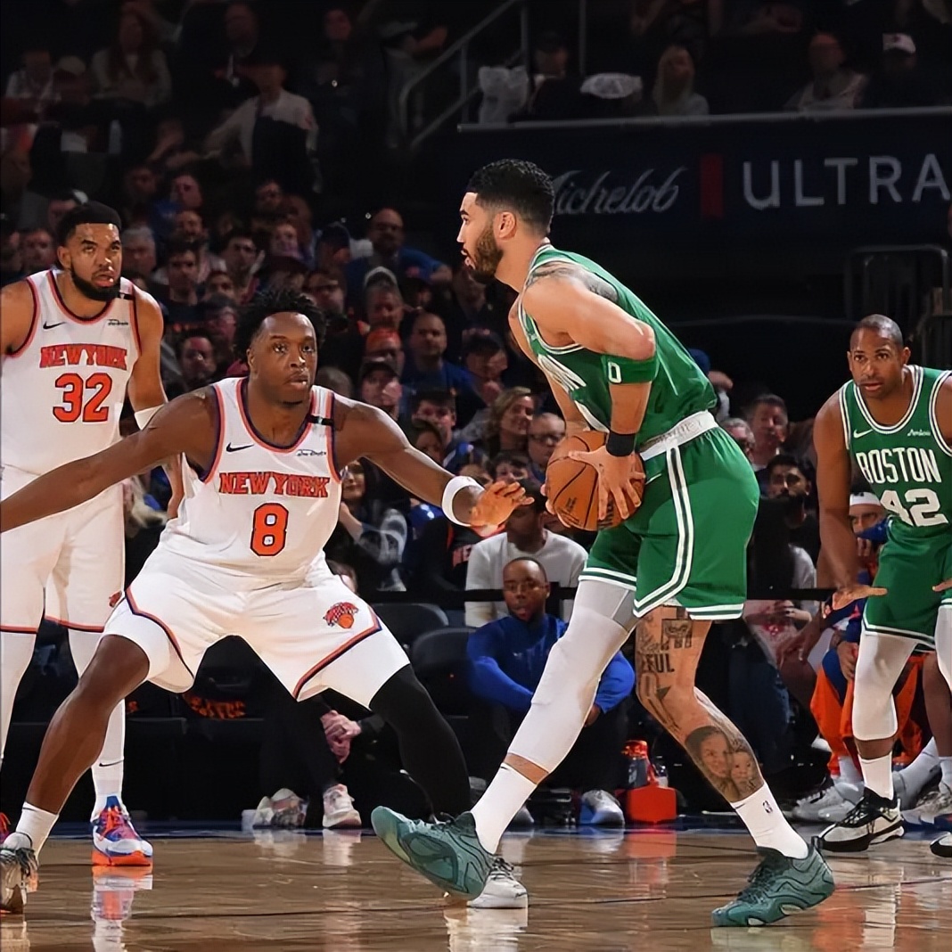 开云体育中国-凯尔特人队逆转战胜活塞队，Tatum离场受伤