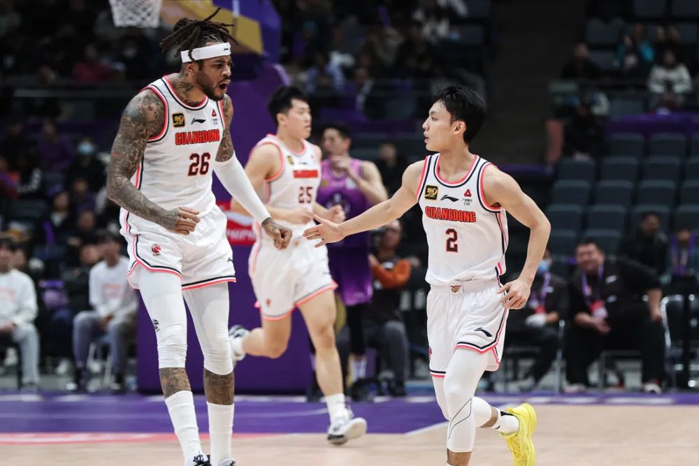 开云体育平台APP-包含广东队再战新疆男篮，火药味十足搏击的词条