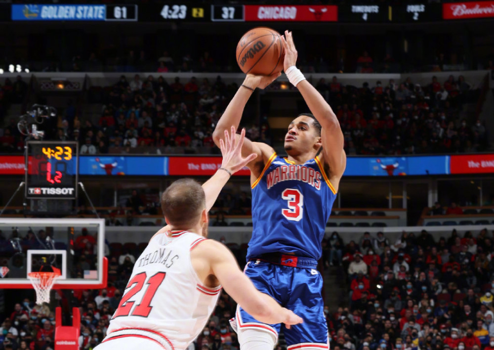 开云体育官网-包含公牛战术调整取得成功，重建胜利氛围的词条