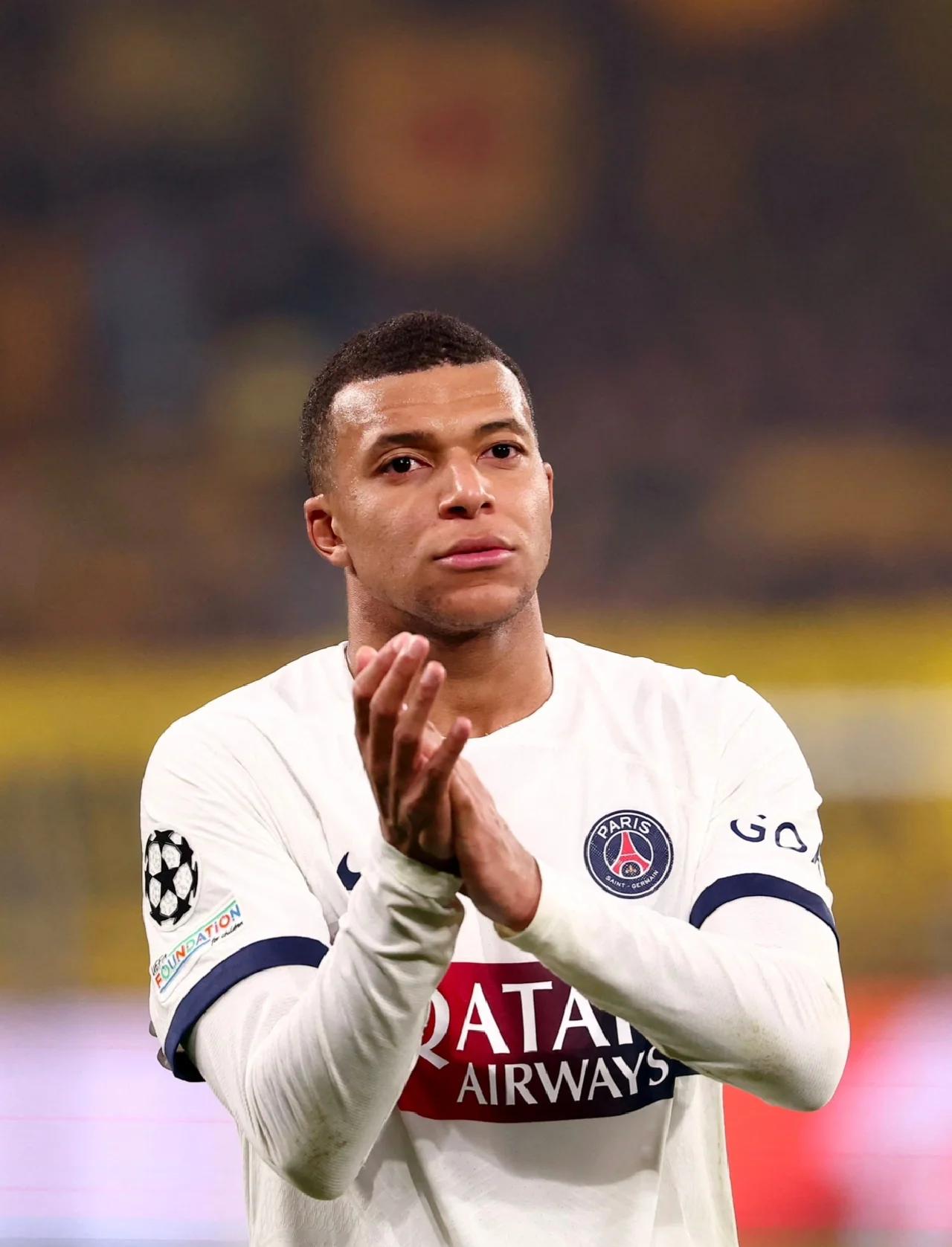 开云体育中国-欧冠比赛中一支弱势球队获得惊喜胜利