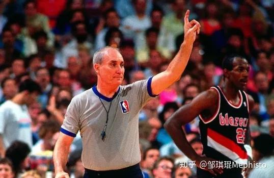 开云体育登录-爵士客场战胜开拓者，晋级西部决赛的简单介绍