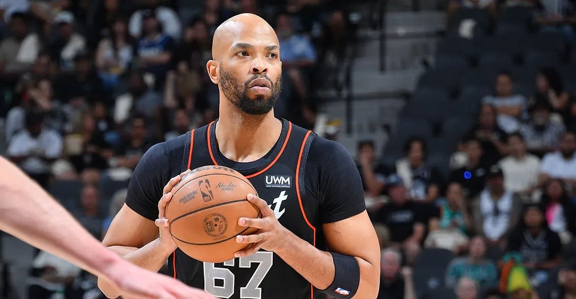 开云体育官方网站-包含小牛主帅杜克尔被解雇，球队管理层寻找新教练方案的词条