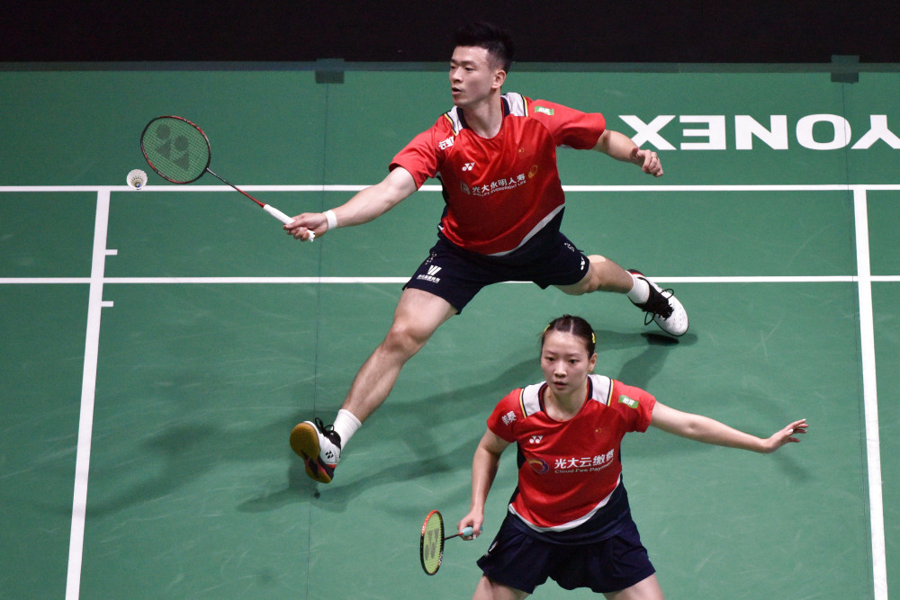 开云下载-法国队碾压马来西亚队，郑思维状态火热